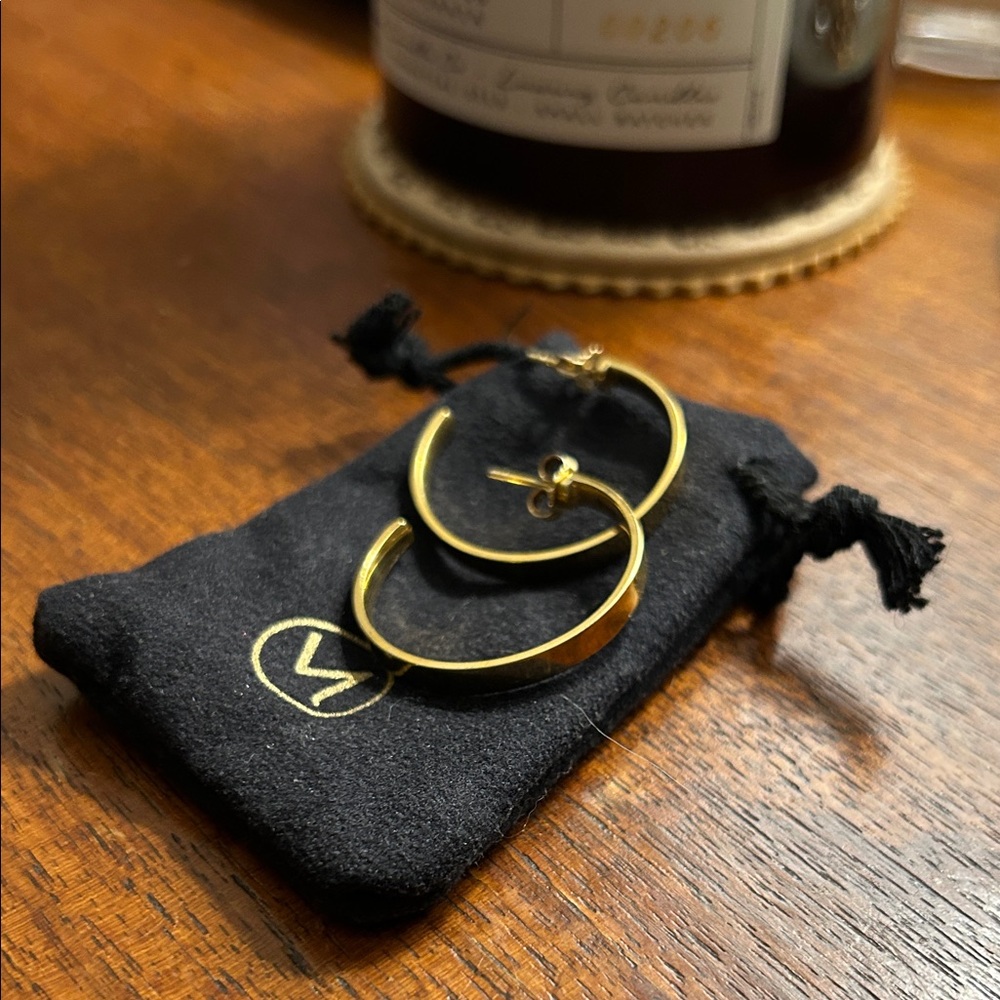 Mejuri Gold Daily Hoops Earrings